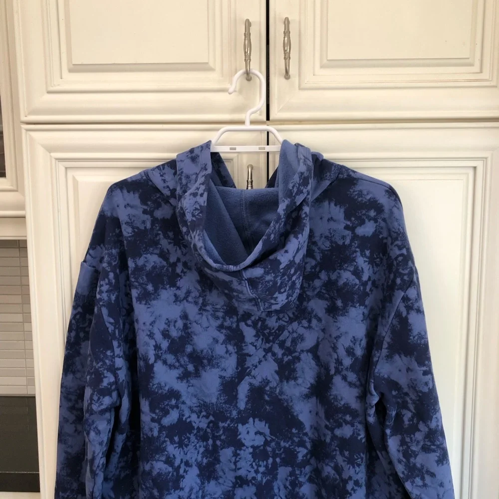 NWT Champion women’s tie dyed logo hoodie - Picture 7 of 13